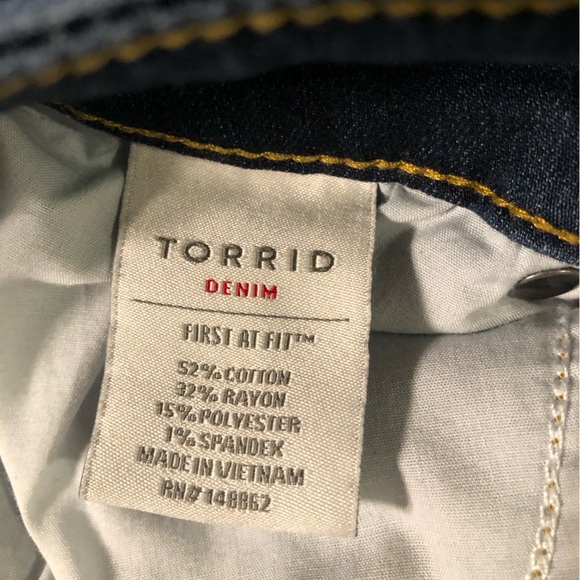 Torrid Denim Sz 18 Jegging Crop - Picture 5 of 7